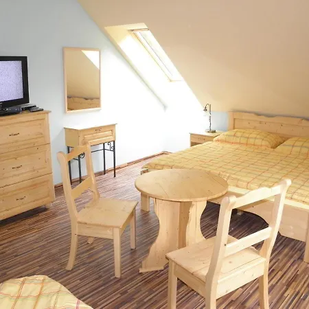 U Lisky 4* Jarosov nad Nezarkou
