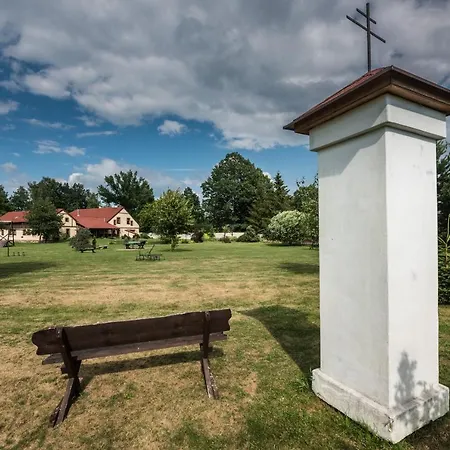 U Lisky בית הארחה