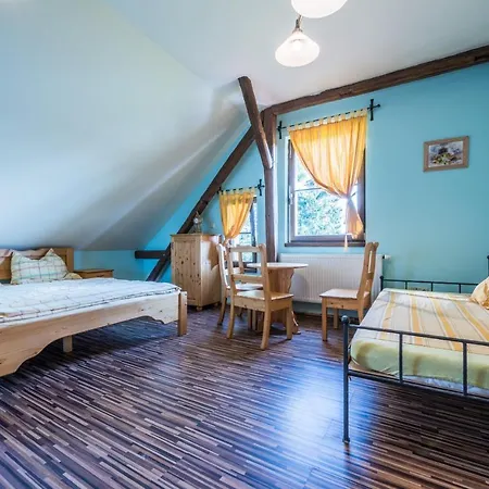 U Lisky בית הארחה Jarosov nad Nezarkou