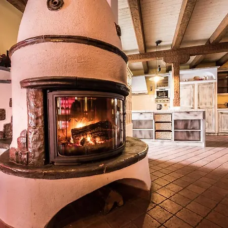 U Lisky Jarosov nad Nezarkou